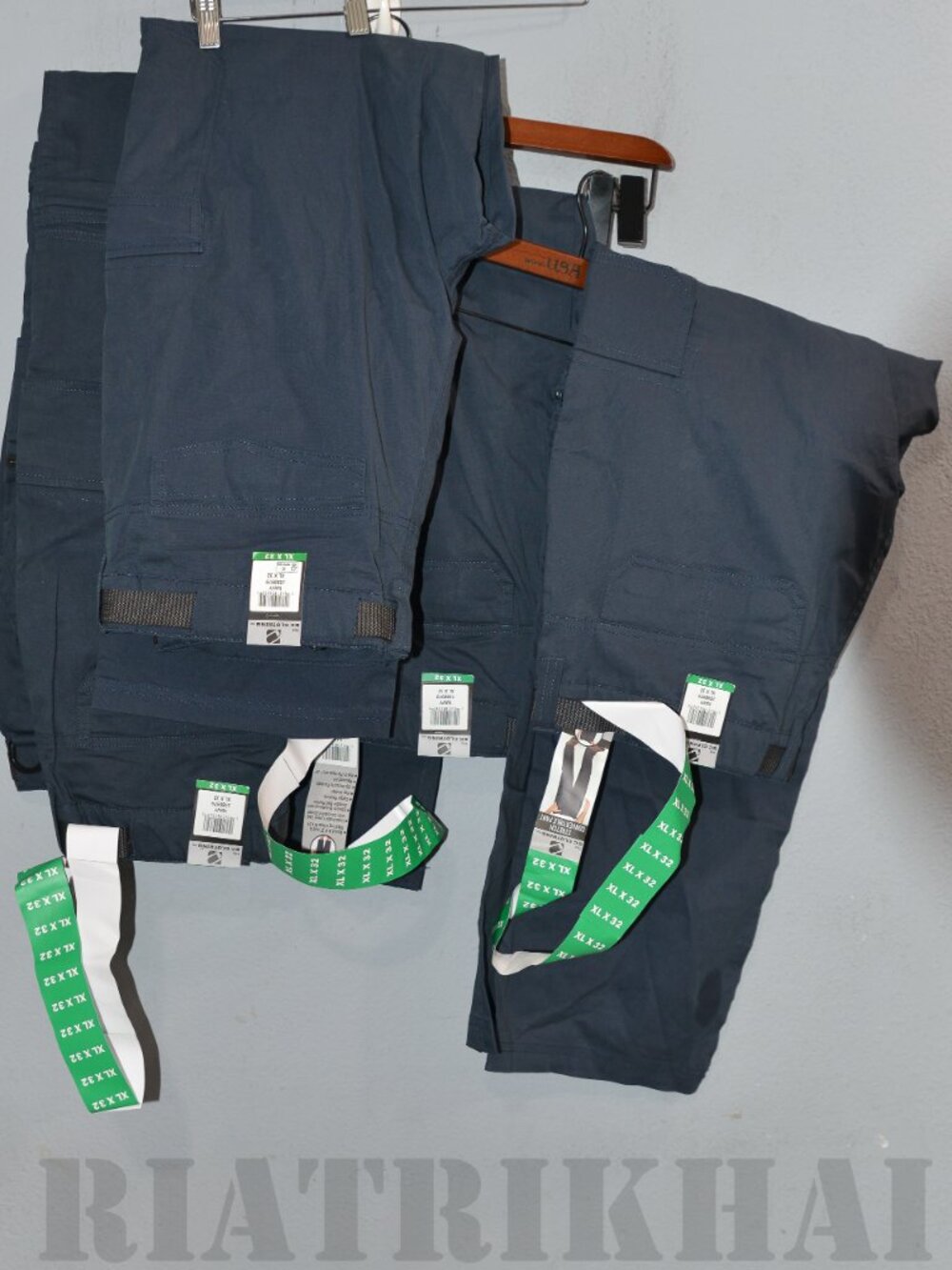 Bundle of 4 pairs BC Clothing Men's Convertible Pants‎ NAVY